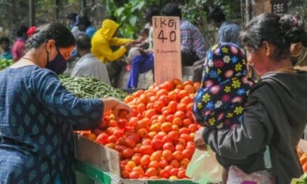 Extreme weather keeps India’s food inflation high despite global trends